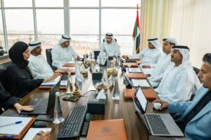 «أبوظبي البحري» يستعرض خطة سباقات 2025
