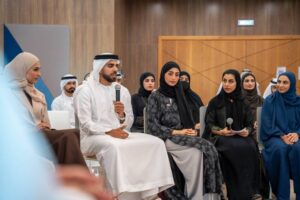 مجلس أم القيوين للشباب يناقش أهمية الرياضة
