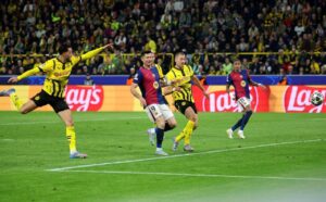 دوري أبطال أوروبا .. برشلونة يخسر بالثلاثة أمام دورتموند ويتأهل إلى نصف النهائي
