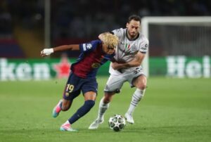 تعادل برشلونة وإنتر في مباراة "كاملة الأوصاف"
