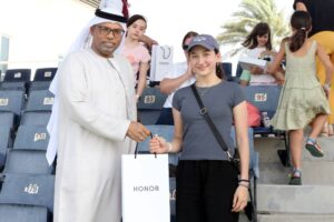 تفاعل كبير مع جوائز مهرجان المرموم للهجن
