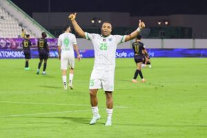 دبا الحصن يستعصي على «الزعيم» ذهاباً وإياباً
