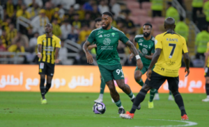 ديربي جدة رقم 98.. صدارة الاتحاد تصطدم بتحدي الأهلي
