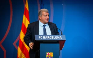 ماذا قال رئيس برشلونة عن مواجهة ريال مدريد وأرسنال؟
