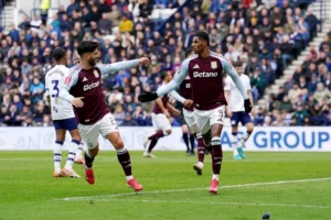 راشفورد يقود أستون فيلا إلى نصف نهائي كأس إنجلترا
