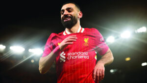 صلاح يستعد للاحتفال بتجديد عقده أمام ويستهام غداً
