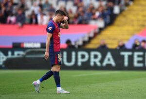 بينها مباراة «كلاسيكو» الكأس..غياب طويل لليفاندوفسكي عن برشلونة
