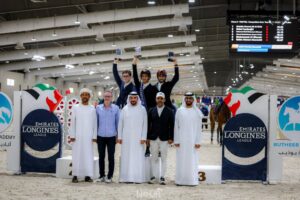 «كونتر أتاك» و«أو ـ آبي» و«بينك فلويد» أبطال خيول القفز الصغيرة بالموسم
