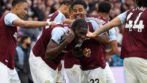 Aston Villa's Amadou Onana (C) celebrates scoring the team's fourth goal during the English Premier League football match between Aston Villa and Newcastle United at Villa Park, Birmingham, U.K., April 19, 2025. (AFP Photo)