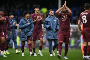 فوز مهم لمقعد دوري الأبطال ..مانشستر سيتي يهزم إيفرتون بهدفين متأخرين
