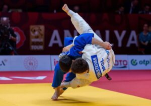 منتخب الجودو يعسكر في جامعة توكاي اليابانية
