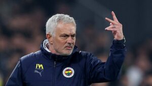Fenerbahçe coach Jose Mourinho reacts during the Turkish Cup quarterfinal match against Galatasaray at the Ülker Stadium, Istanbul, Türkiye, April 2, 2025. (Reuters Photo)