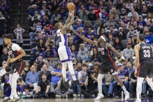نيكس يتأهل إلى «بلاي أوف» الـ«NBA» وإنجاز قياسي لثاندر
