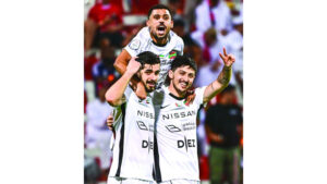 شباب الأهلي يطير فرحاً بالاقتراب من درع الدوري
