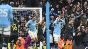 يستمر تراجع مانشستر سيتي المذهل بالتعادل 1-1 مع إيفرتون
