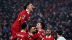 ليفربول يحافظ على صدارته للدوري الإنجليزي رغم تعثره أمام يونايتد
