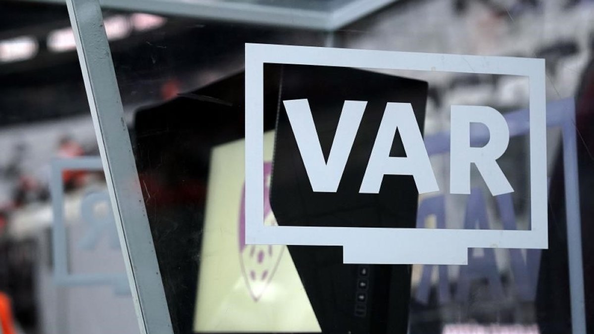 يستخدم TFF حكام VAR الأجانب في الشوط الثاني من الدوري الممتاز وسط عملية إصلاح شاملة
