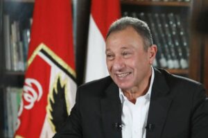 «الاشتباه في ذبحة».. «الأهلي» المصري يكشف لأول مرة واقعة نقل الخطيب للمستشفى
