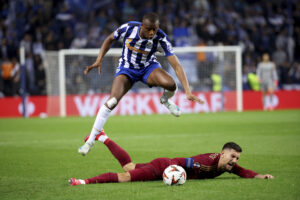 بورتو يفرض التعادل على روما في ملحق «يوروبا ليغ»
