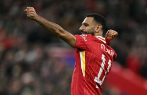 صديق محمد صلاح يكشف عن مفاجأة مدوية بشأن مستقبل نجم ليفربول
