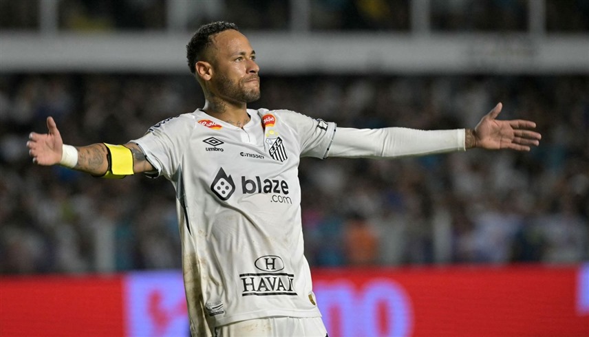 بعد حصوله على 101 مليون يورو من الهلال.. نيمار يحصل على راتب زهيد في سانتوس
