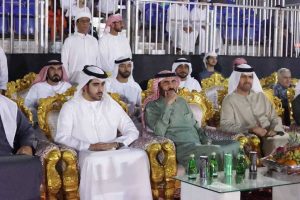 طالب بن صقر يشهد انطلاق بطولة ملتقى الوفاء خورخوير
