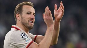 هاري كين..«اللاعب المنحوس» يقترب من أول لقب في تاريخه
