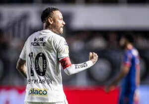 شاهد هدف نيمار من ضربة ثابتة.. وجنون المعلق البرازيلي (فيديو)

