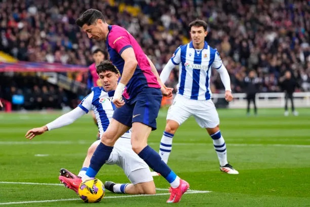 برشلونة يستعيد صدارة الدوري برباعية في مرمى سوسيداد
