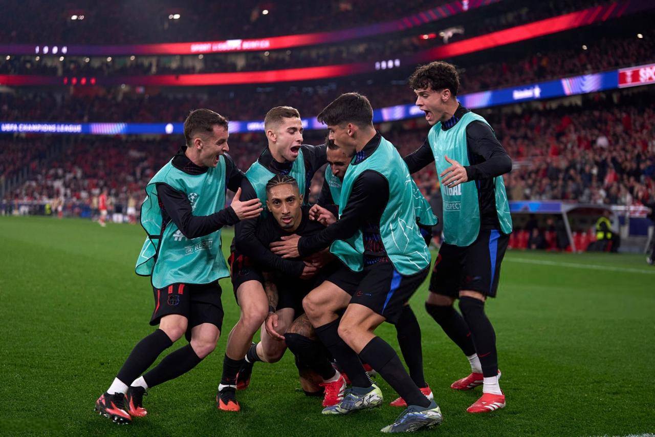 دوري أبطال أوروبا .. برشلونة بعشرة لاعبين يهزم بنفيكا .. وبايرن ميونيخ يضع قدما في ربع النهائي
