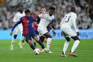 الذكاء الاصطناعي يتوقع نتيجة "كلاسيكو" برشلونة وريال مدريد.. بالتفاصيل!
