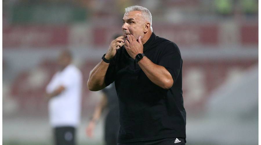 كوزمين: أنا بحاجة لكل لاعب يلعب بقلبه من أجل الإمارات
