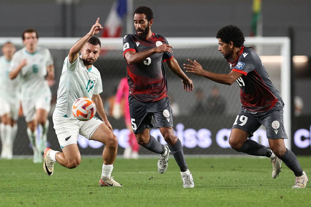 نيوزيلندا تتأهل لكأس العالم 2026 بفوزها على كاليدونيا الجديدة
